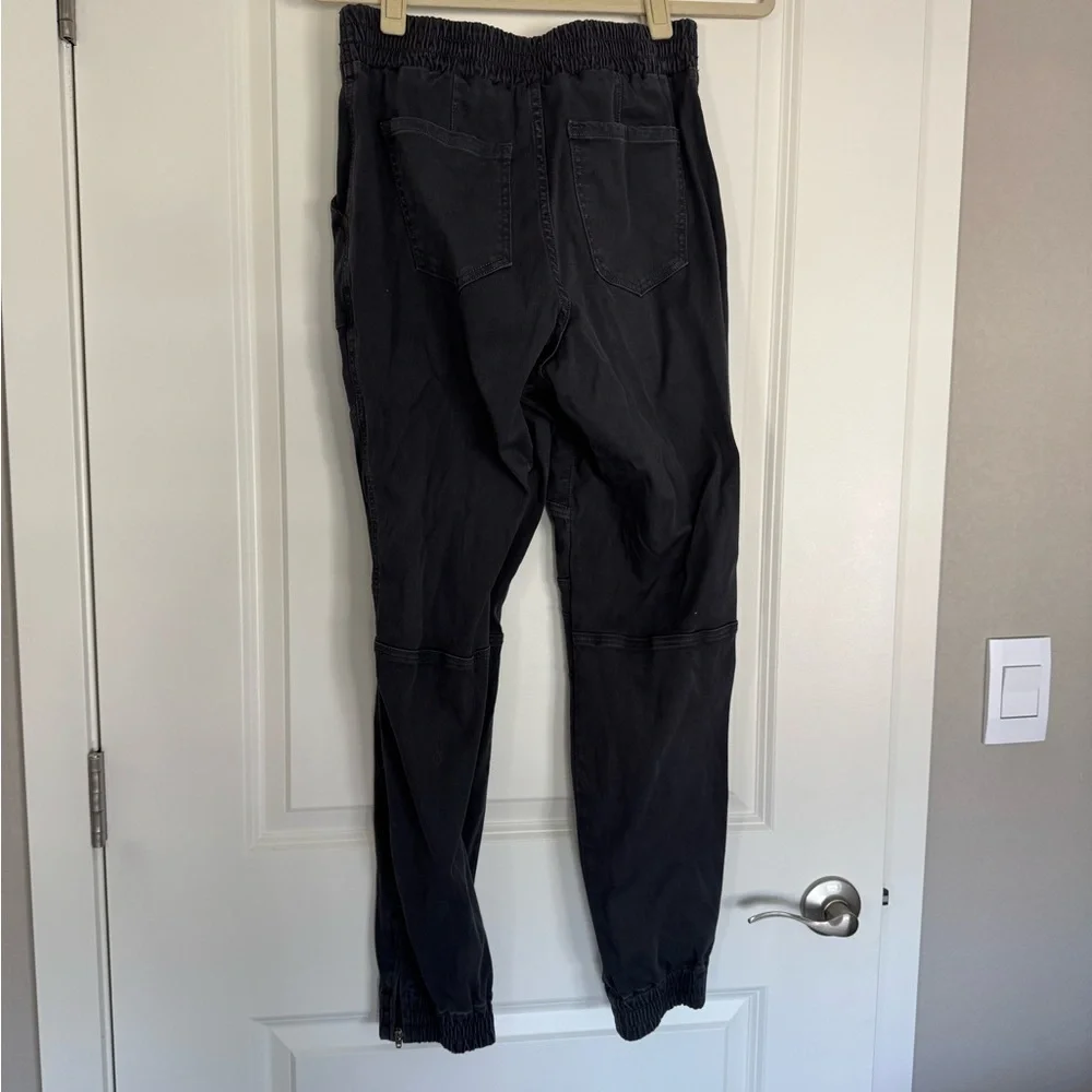 Spanx Women's Gray Jogger Pants - Picture 5 of 5